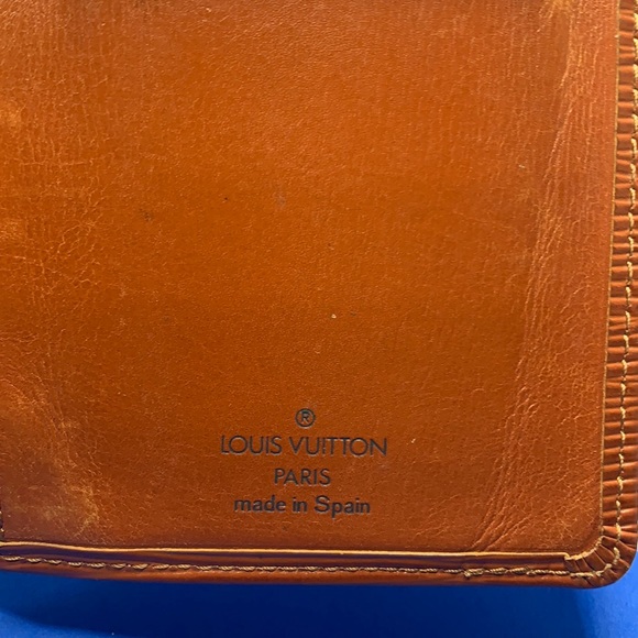 Louis Vuitton Brown Epi leather fold wallet - Picture 5 of 8